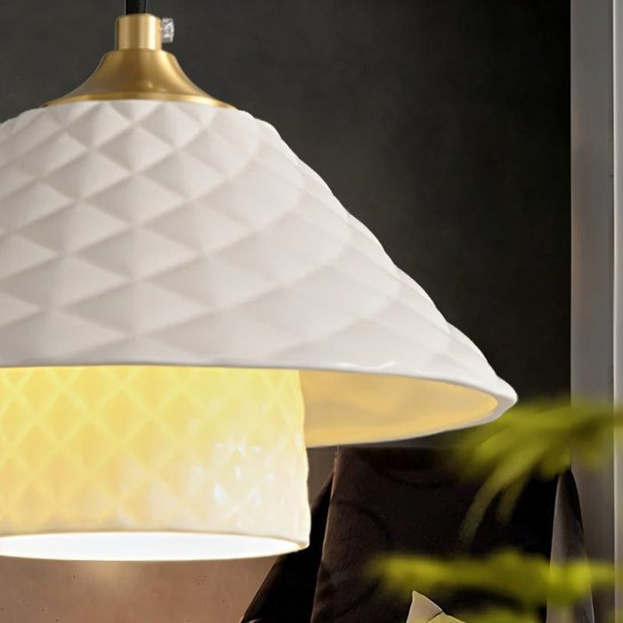 Apt Pendant Light