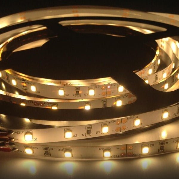Elodie Floor Lamp - LED Light Source / 11.8" x 47.2" / 30cm x 120cm - Level Decor