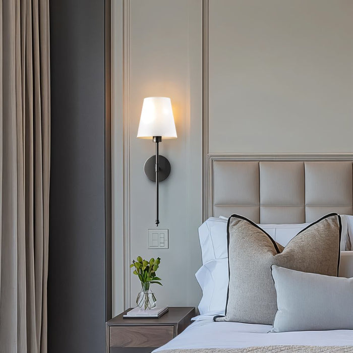 Epron Wall Lamp