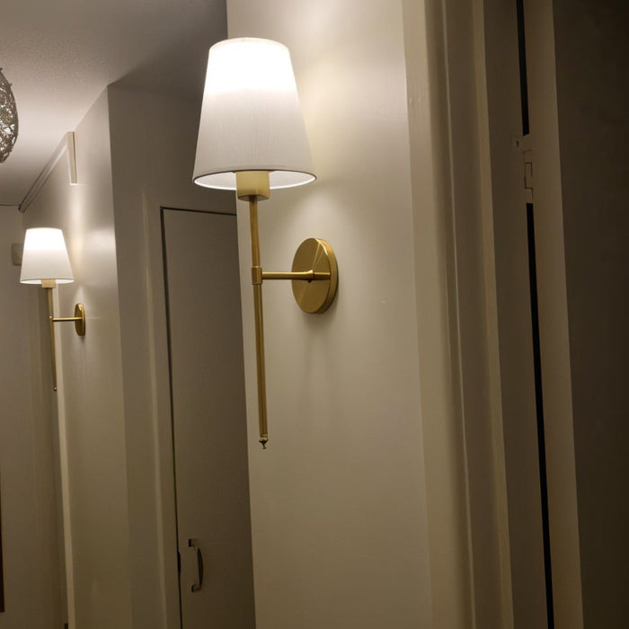 Epron Wall Lamp