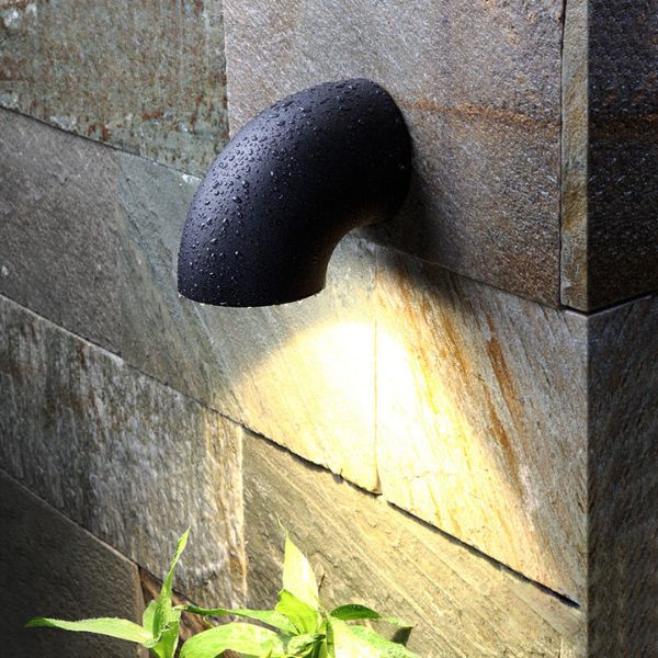 Hortus Outdoor Wall Lamp - Level Decor