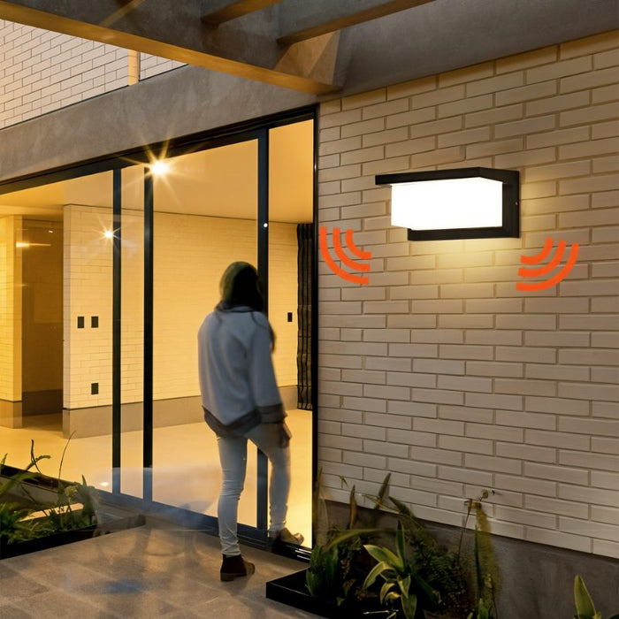 Ilma Wall Lamp