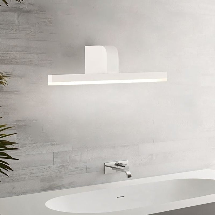 Larrau Wall Lamp