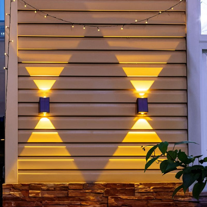 Mizzen Wall Lamp