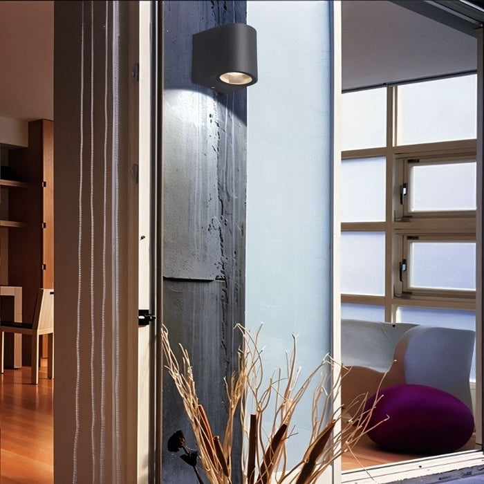 Pyha Wall Lamp