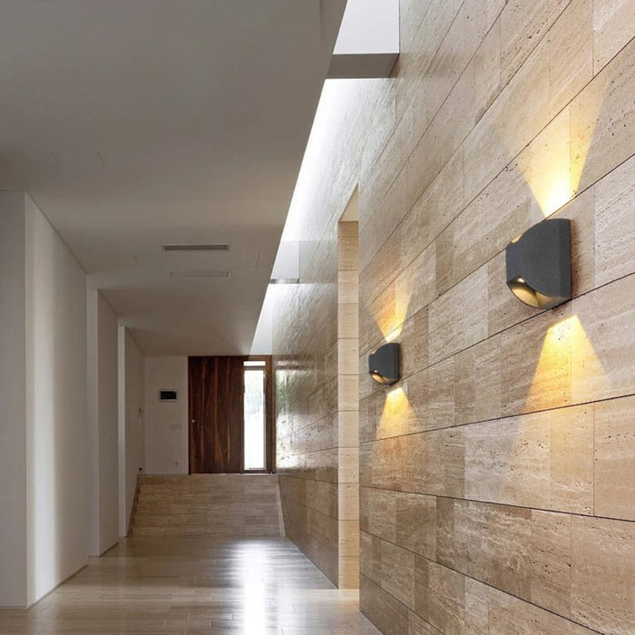 Quintus Outdoor Wall Lamp - Level Decor