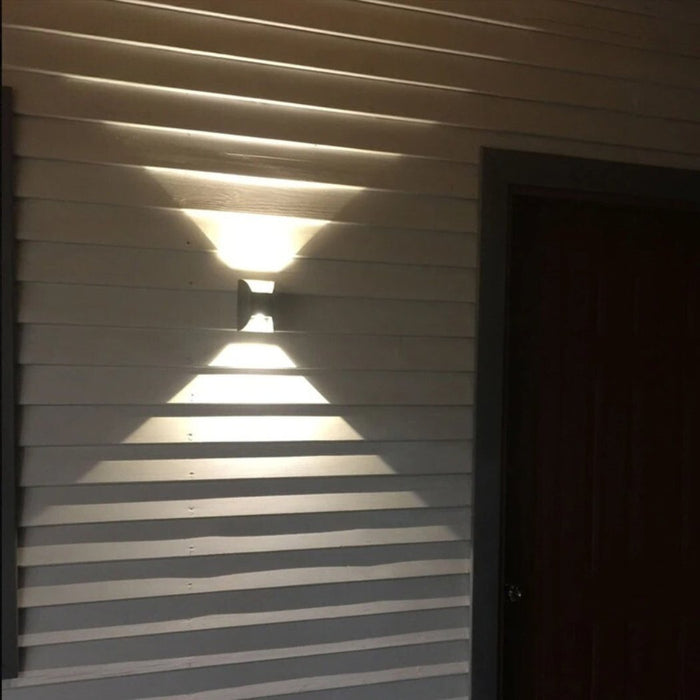 Quintus Outdoor Wall Lamp - Level Decor