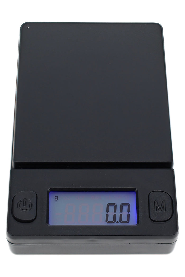 Black Swag digital pocket scale with blue backlit display and 500 g precision weighing platform