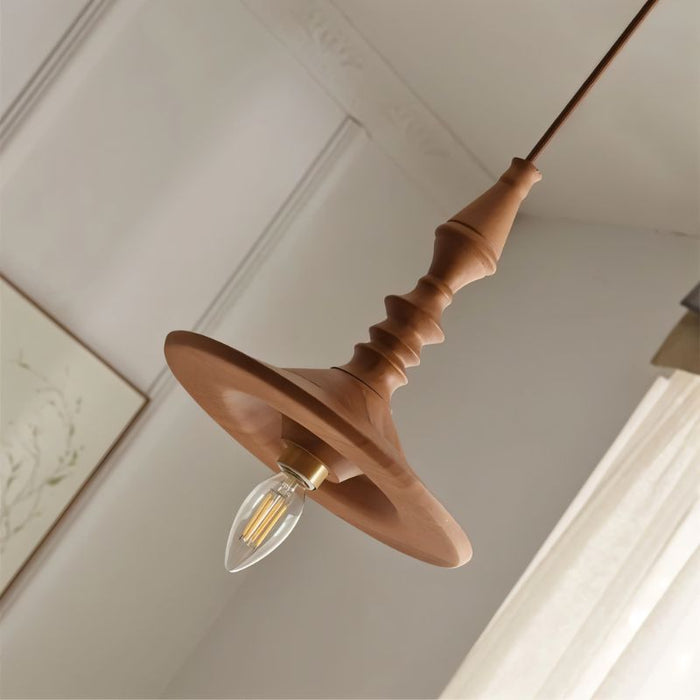 Tavaux Pendant Light