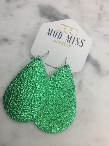 "Verde” Metallic Green Chunky Leather Teardrop Earrings - twistedbuffaloboutique