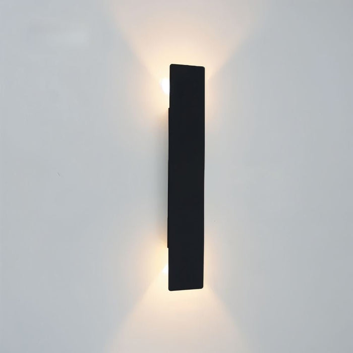 Vidja Wall Lamp